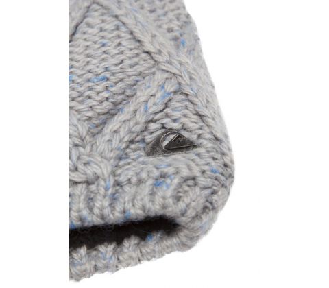 Tykstrikket hue fra Quiksilver 